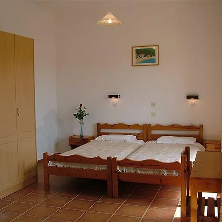 Vlassis Apartamento Mesongí